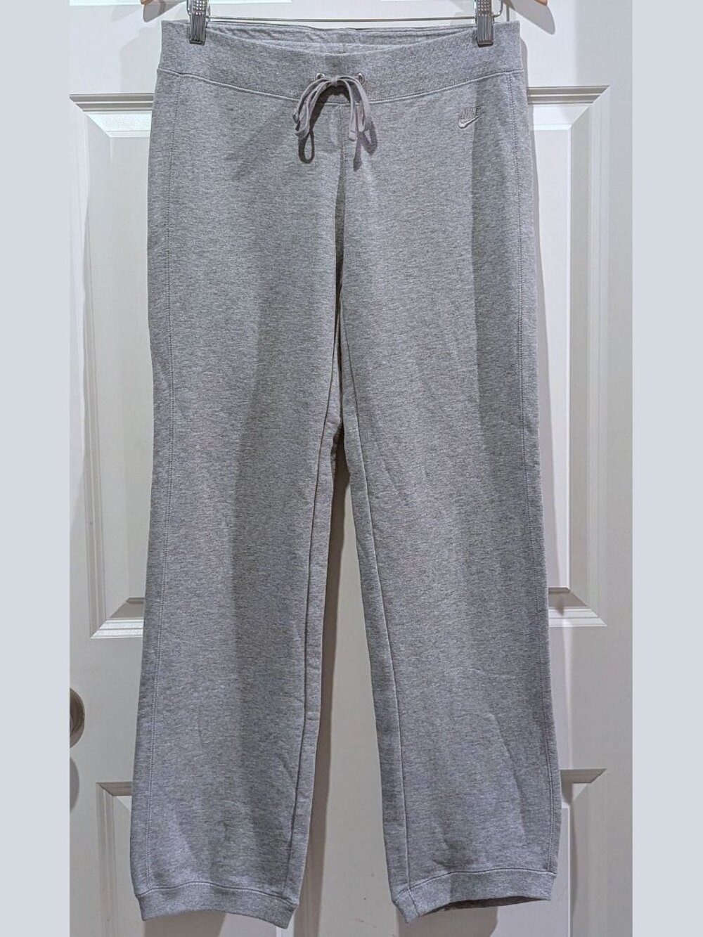 RARE NWT Nike Y2K Essential Women’s Sportswear Tapered Drawstring Sweat Pants
